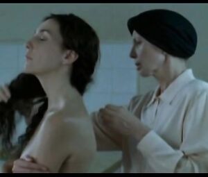 Fanny Valette, Elsa Zylberstein Nude - La Petite Jerusalem (2005)