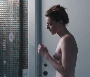 Kate Moran Nude - Cannabis s01e04 (2016)