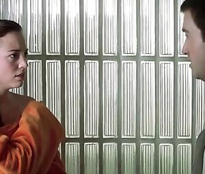 Leonor Watling Nude - Habla Con Ella (2002)