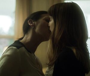 Rooney Mara, Catherine Zeta-Jones Nude - Side effects (2012)