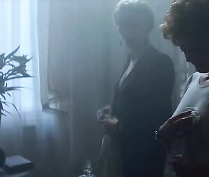 Susan Sarandon, Catherine Deneuve Nude - The Hunger (1983)