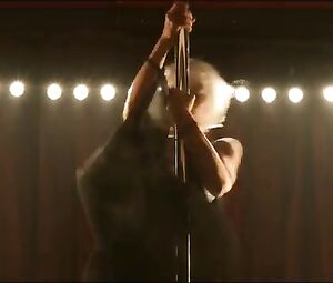 Anne Le Nen Nude - Passage du Desir s01e01 (2011)