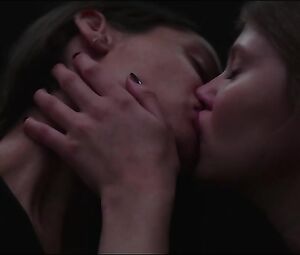 Elli Harboe, Kaya Wilkins Nude - Thelma (2017)