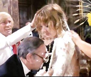 Laura Gemser Nude - Emmanuelle In America (IT 1976)