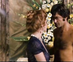 Laura Gemser Nude - Emmanuelle In America (IT 1976)