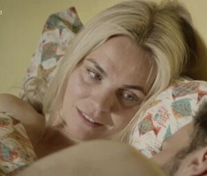 Milena Minichova Nude - Trpaslรญk s01e05 (2017)