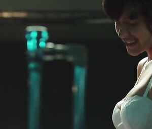 Paz de la Huerta Nude - Nurse 3D (2013)