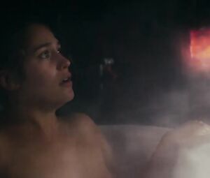 Breeda Wool, Lola Kirke Nude - AWOL (2016)