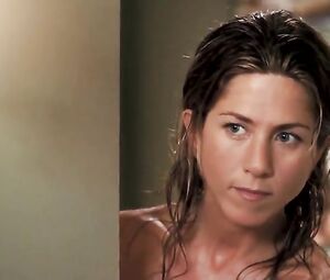 Jennifer Aniston Nude - The Break Up (2006)