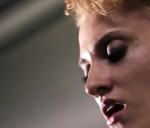 Lea Lawrynowiczo Nude - Clutch s02e00 (2013)