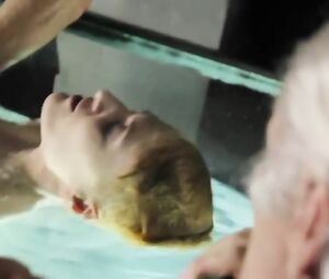 Lea Lawrynowiczo Nude - Clutch s02e00 (2013)