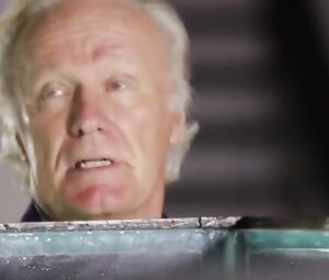 Lea Lawrynowiczo Nude - Clutch s02e00 (2013)