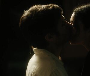 Monica Bellucci Nude - Mozart in the Jungle s03e03 (2016)