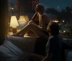 Alina Tomnikov Nude - Donna s01 (2018)