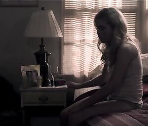 Amanda Baker sexy โ Lizzie (2012)