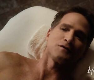 Jennifer Love Hewitt sexy โ The Client List s01e03 (2012)