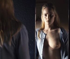 Mille Lehfeldt Nude - Smukke mennesker (2010)