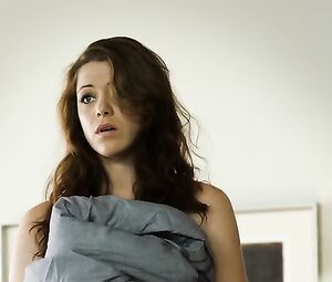 Kaniehtiio Horn nude – Embrace of the Vampire (2013)