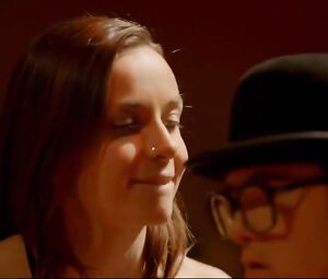 Ines De Tavira Nude - El Alien y Yo (MX 2016)