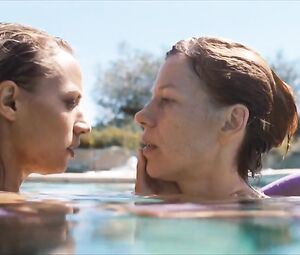 Jule Bowe, Jytte-Merle Bohrnsen Nude - Affenkonig (2016)