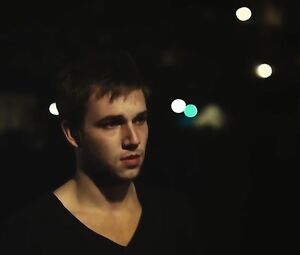 Stefanie van Leersum Nude - Sevilla (2012)