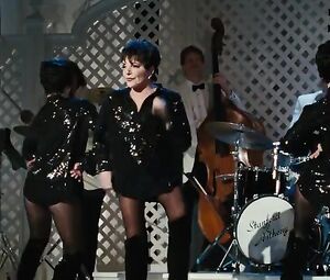 Liza Minnelli Sexy - Sex and the City 2 (2010)