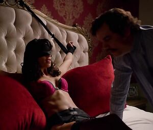 Stephanie Sigman Sexy - Narcos (2015) s01e03