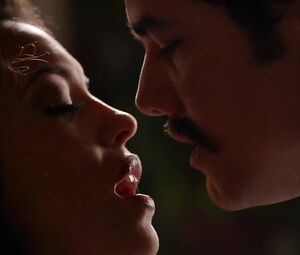 Stephanie Sigman Sexy - Narcos (2015) s01e03