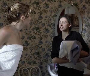 Kseniya Rappoport, Claudia Gerini Nude - La sconosciuta (2006)