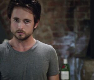 Nude - Shameless s03e07 (US 2013)