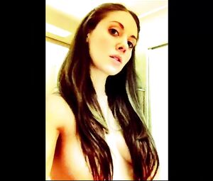 Alison Brie Nude Complilation (2018) Naked in Glow and Leaked Tape