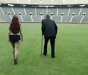 Ariel Winter, etc Nude & Sexy - The Last Movie Star (2017)