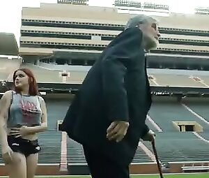 Ariel Winter, etc Nude & Sexy - The Last Movie Star (2017)