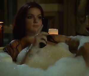 Ariel Winter, etc Nude & Sexy - The Last Movie Star (2017)