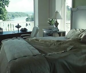 Ariel Winter, etc Nude & Sexy - The Last Movie Star (2017)