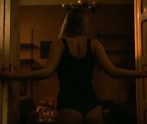 Jennifer Lawrence Nude - Red Sparrow (2018)