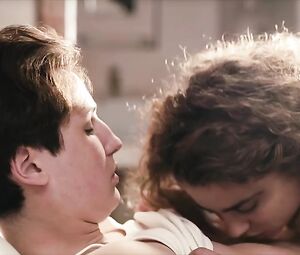 Lou Chauvain Nude - La promesse de l'aube (2017)