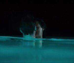 Taylor Schilling Sexy - The Titan (2018)
