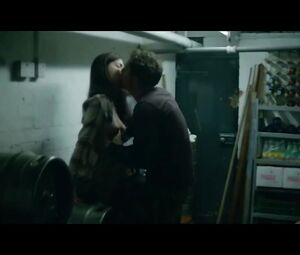 Janet Montgomery, Roxanne Gregory Nude - Romans (2017)