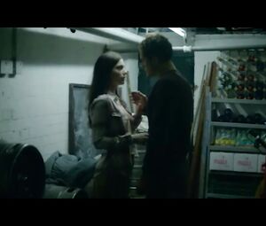 Janet Montgomery, Roxanne Gregory Nude - Romans (2017)