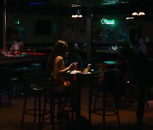 Jennifer Ehle, Reyna de Courcy Nude, Heather Graham (nn) - Wetlands (2017)