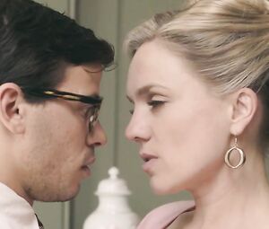 Anniek Pheifer Nude - Het Leven Is Vurrukkulluk (NL 2018)