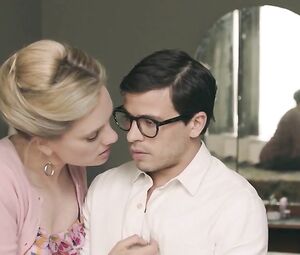 Anniek Pheifer Nude - Het Leven Is Vurrukkulluk (NL 2018)