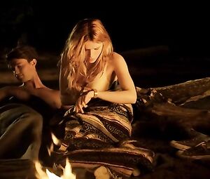 Bella Thorne sexy - Midnight Sun (2018)