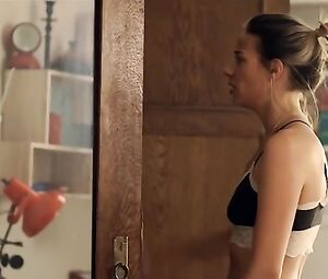 Jytte-Merle Böhrnsen nude, Luise Heyer sexy - Einmal bitte Alles (2017)