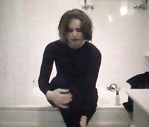 Rachel McAdams sexy, Rachel Weisz nude - Disobedience (2018) low quality. Explicit Kissing Scene