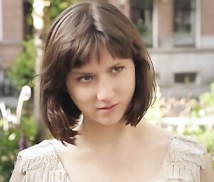 Romy Lauwers naked - Het leven is vurrukkulluk (2018)