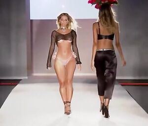 Fashion naked(underwear) show