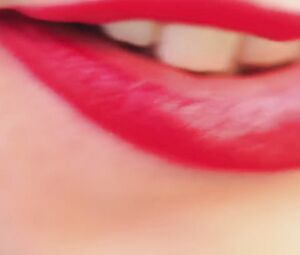 Malice McMunn, Robin Sydney nude โ American Muscle (2014)