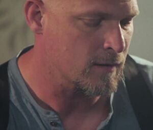 Malice McMunn, Robin Sydney nude โ American Muscle (2014)